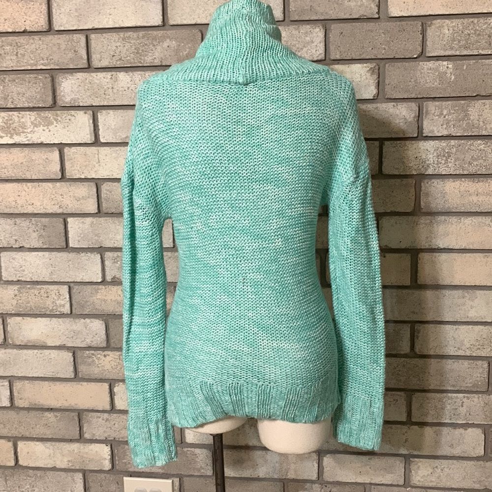 3for$20 sweater medium  - Picture 3 of 5